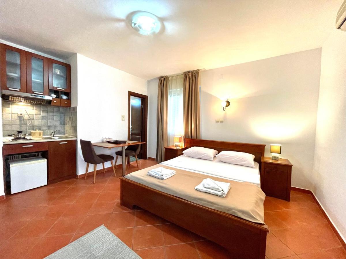 Apartments Petkovic Budva Exteriör bild